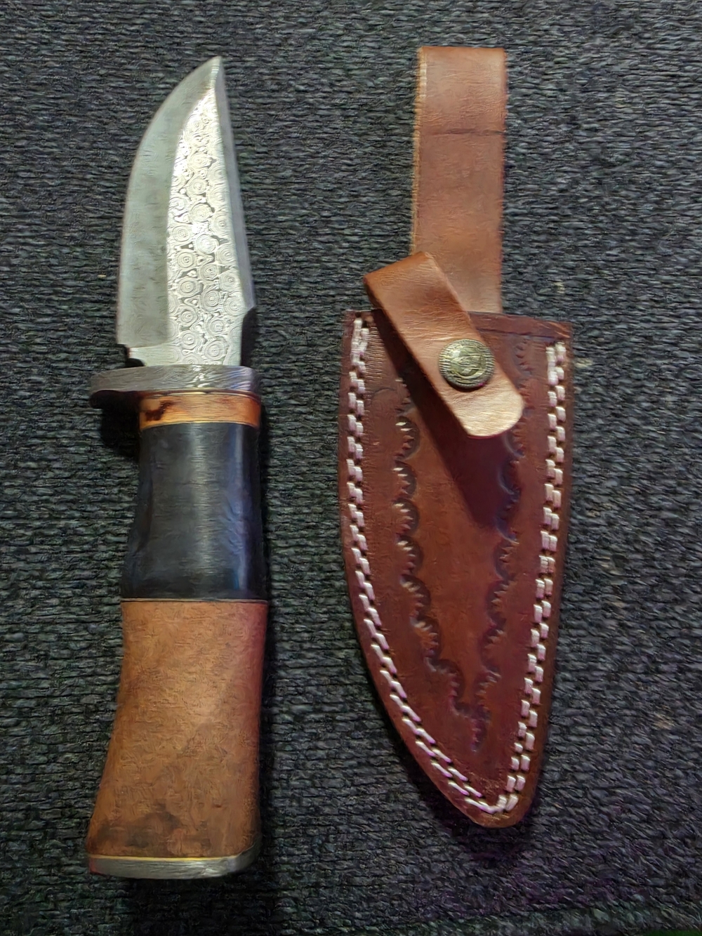Hand Crafted Knife Damascus Forged With Custom Leather Sheath